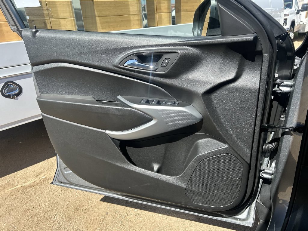 New 2026 Chevrolet Trax LS FWD image 26