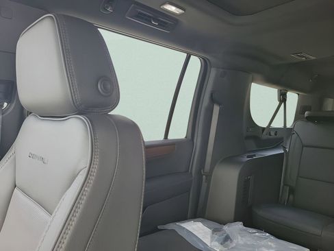 New 2026 GMC Yukon XL Denali w/ Sun & Power Step Package image 12