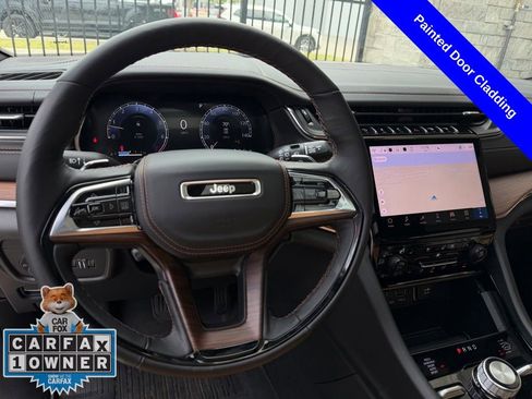 Used 2025 Jeep Grand Cherokee L Summit w/ Obsidian Package AWD/4WD image 13