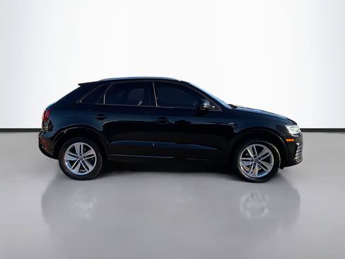 Used 2018 Audi Q3 2.0T Premium image 2