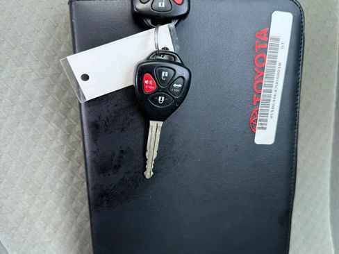 Used 2007 Toyota Camry LE FWD image 34