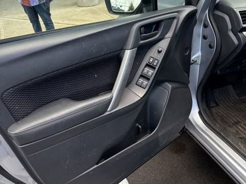 Used 2018 Subaru Forester 2.5i w/ Alloy Wheel Package image 30