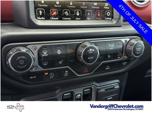Used 2023 Jeep Gladiator Rubicon w/ LED Lighting Group AWD/4WD image 19