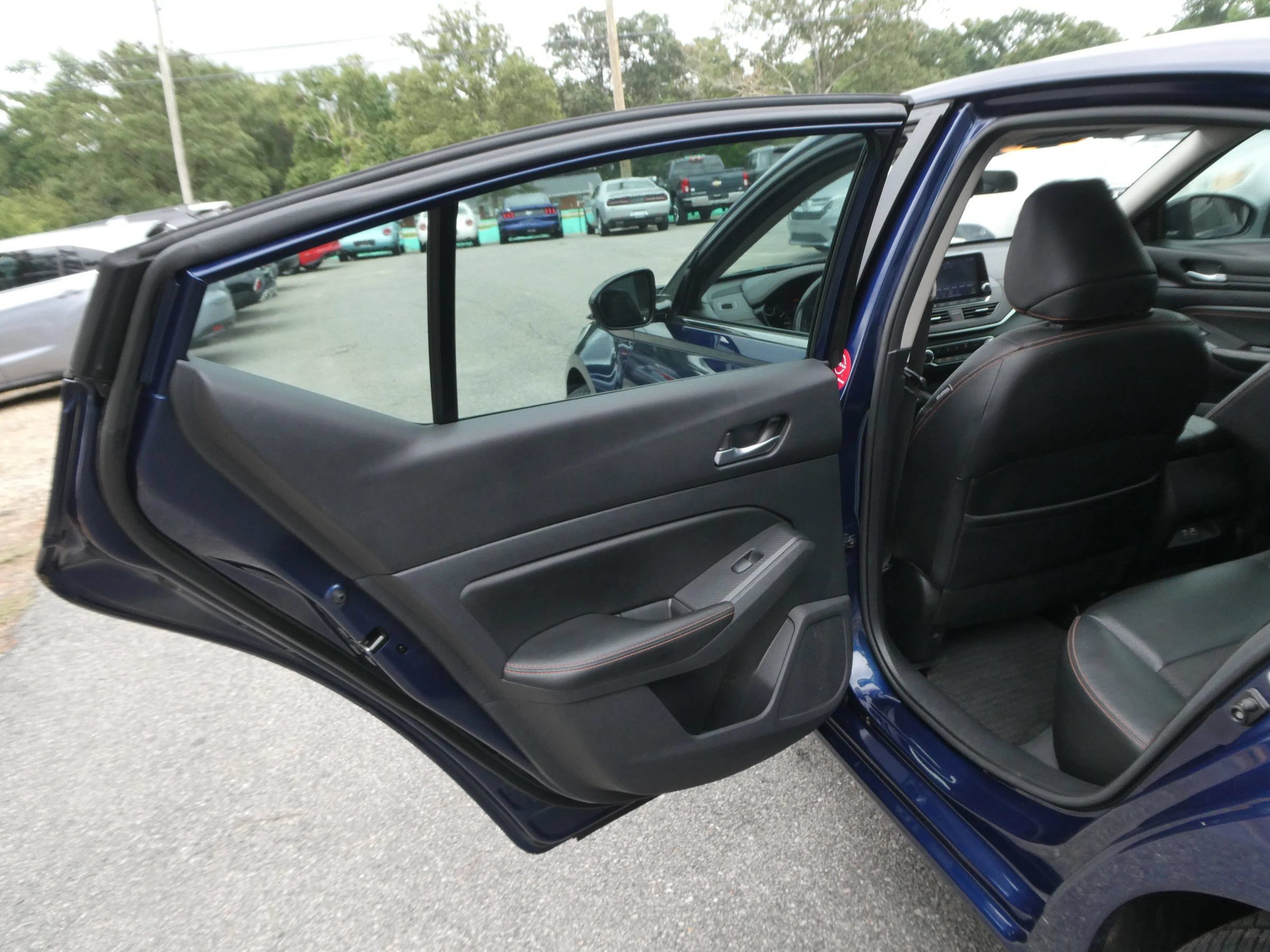 Used 2021 Nissan Altima 2.5 SR w/ SR Premium Package FWD image 30