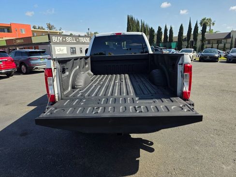 Used 2017 Ford F250 XLT w/ XLT Value Package image 13