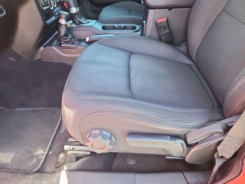 Used 2020 Jeep Wrangler Unlimited Sport S AWD/4WD image 13