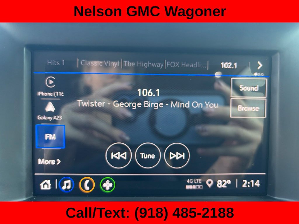 Used 2024 GMC Terrain SLE w/ Driver Convenience Package FWD image 26