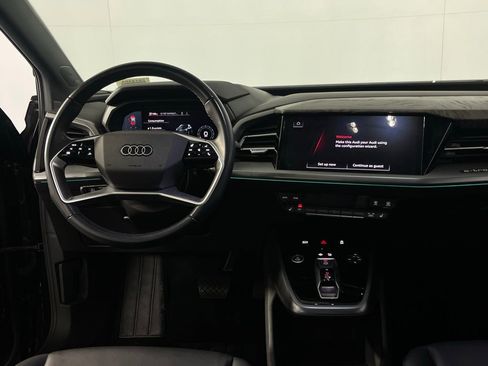 Used 2023 Audi Q4 e-tron Prestige image 29