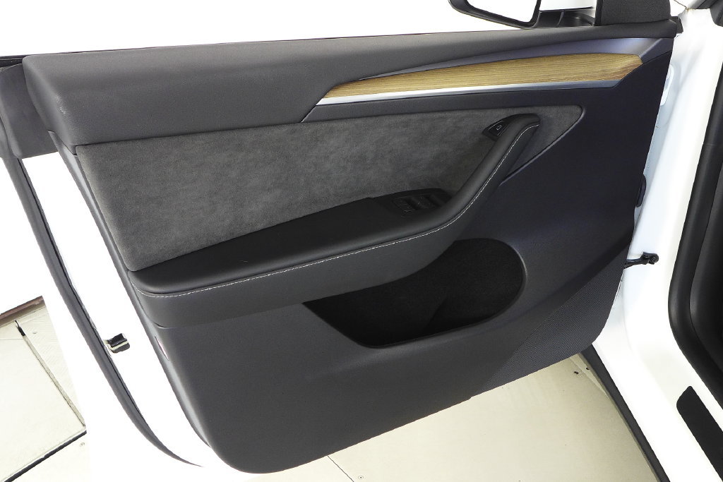 Used 2023 Tesla Model Y Long Range AWD/4WD image 11