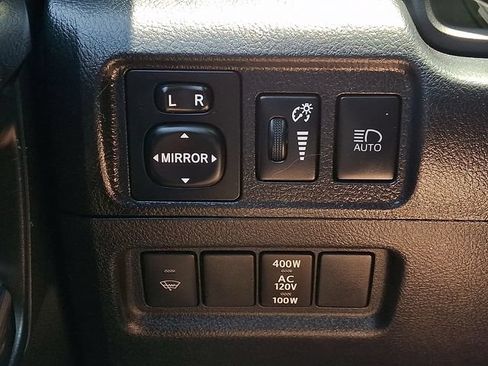 Used 2020 Toyota 4Runner TRD Off-Road Premium AWD/4WD image 28