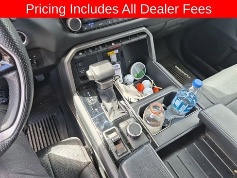 Used 2024 Toyota Tundra Limited AWD/4WD image 9