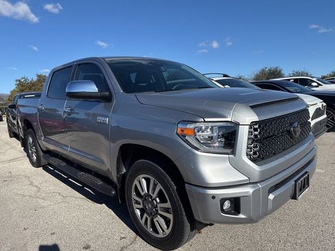 Used 2021 Toyota Tundra Platinum image 3