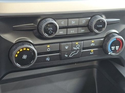 Used 2024 Ford F350 XLT image 21