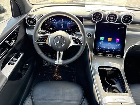 New 2026 Mercedes-Benz GLC 300 image 14