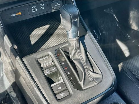 Used 2025 Honda CR-V EX image 16