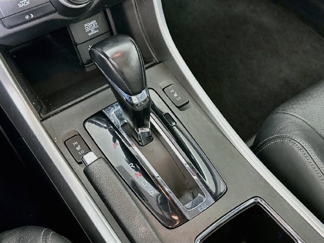 Used 2015 Honda Accord Touring image 22