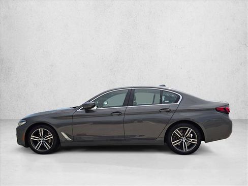 Used 2022 BMW 530i xDrive w/ Convenience Package AWD/4WD image 9