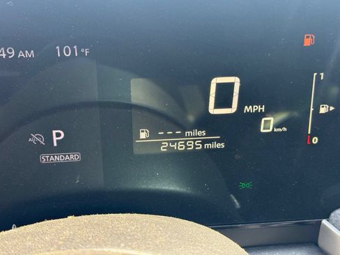 Used 2025 Nissan Kicks SV FWD image 15