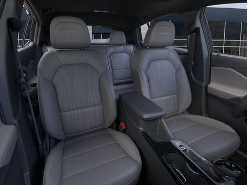 New 2026 Buick Envista Avenir image 16