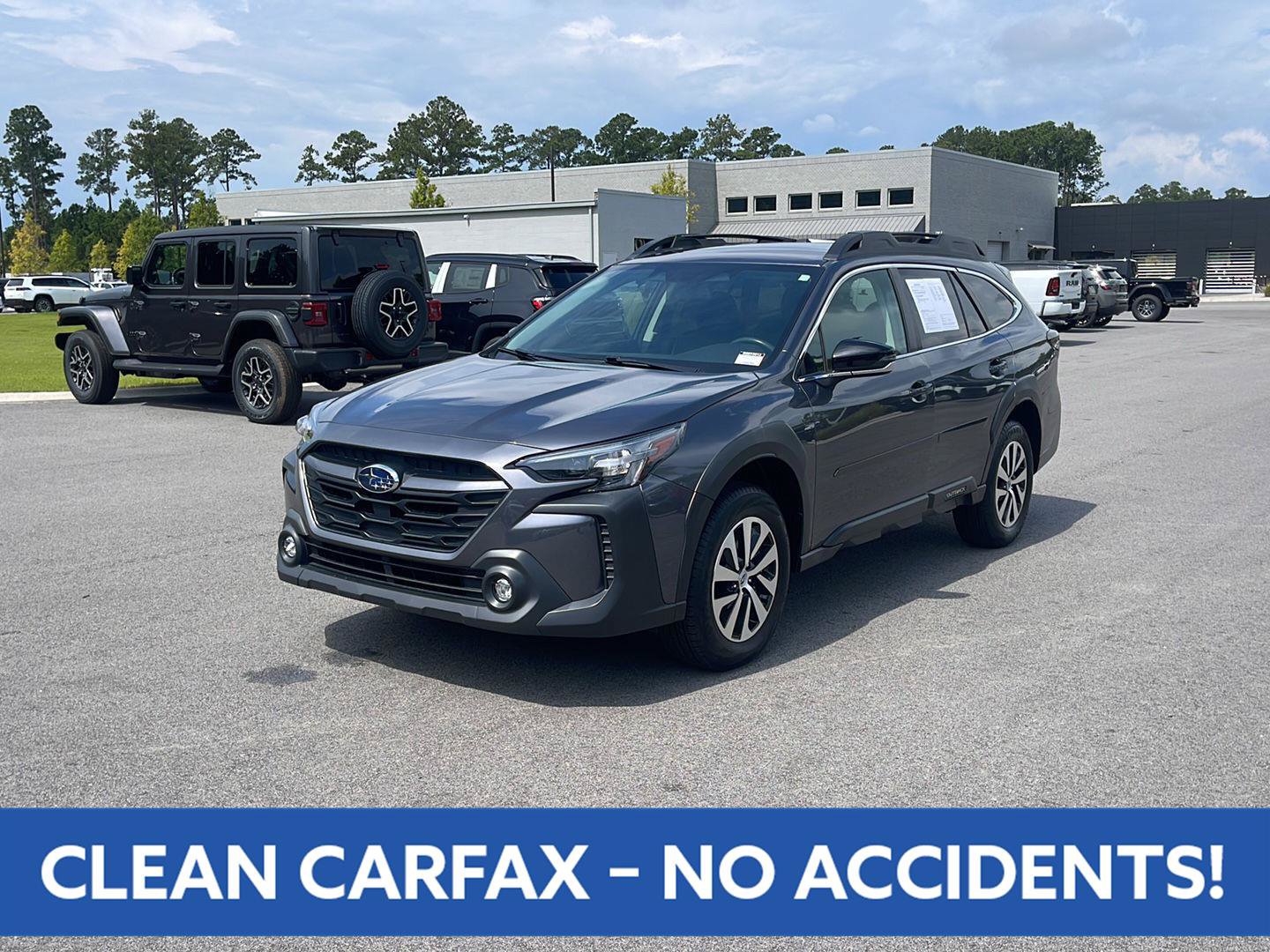 Used 2024 Subaru Outback Premium AWD/4WD image 3
