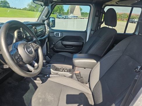 Used 2021 Jeep Wrangler Unlimited Sport AWD/4WD image 9