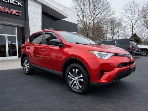 Used 2016 Toyota RAV4 LE image 6