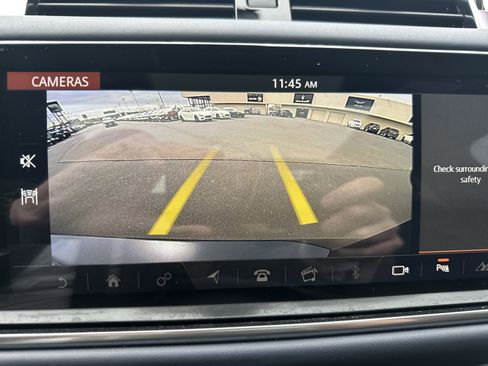 Used 2021 Land Rover Range Rover Sport HST image 31