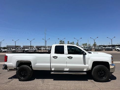 Used 2018 Chevrolet Silverado 2500 W/T RWD image 6