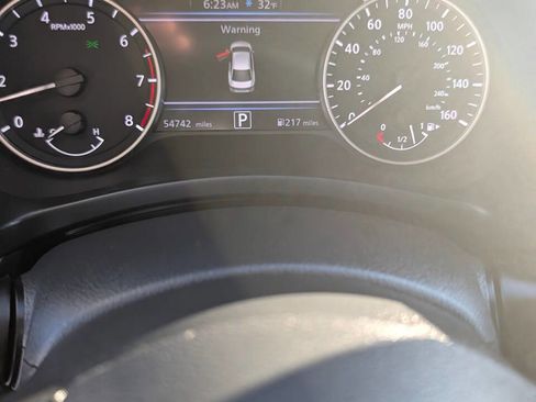 Used 2021 Nissan Sentra SV image 18