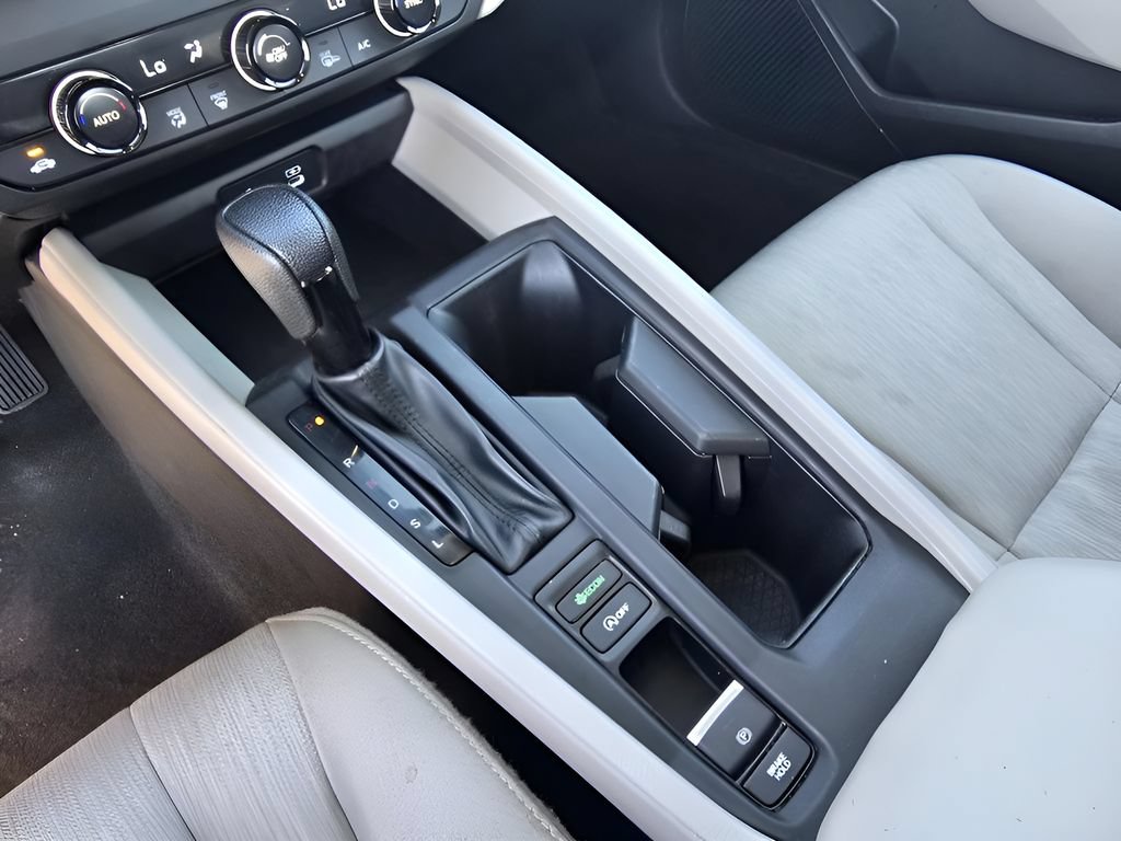 Used 2023 Honda Accord EX image 18