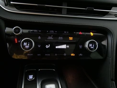 Used 2023 INFINITI QX60 Pure image 27