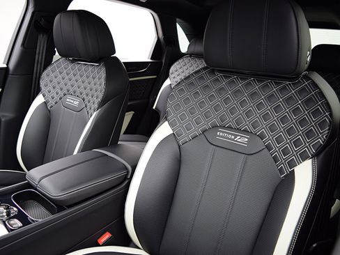 Used 2023 Bentley Bentayga Speed image 24