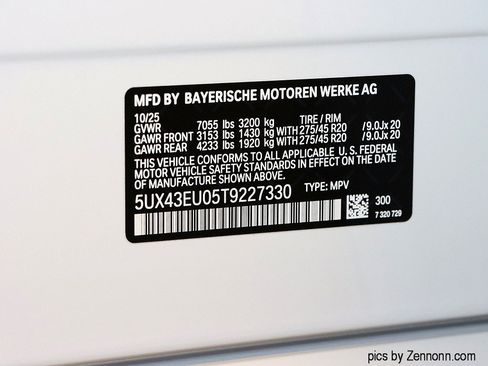 Used 2026 BMW X5 xDrive50e w/ M Sport Package image 28