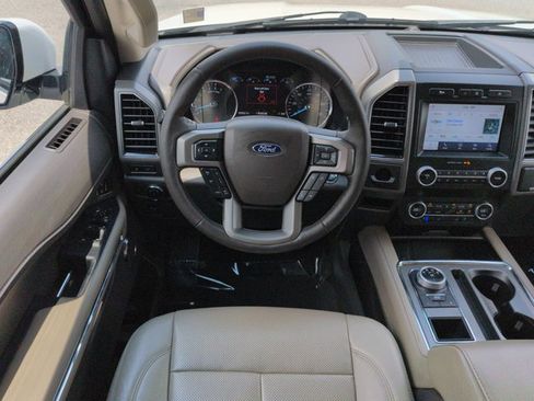 Used 2021 Ford Expedition XLT RWD image 17