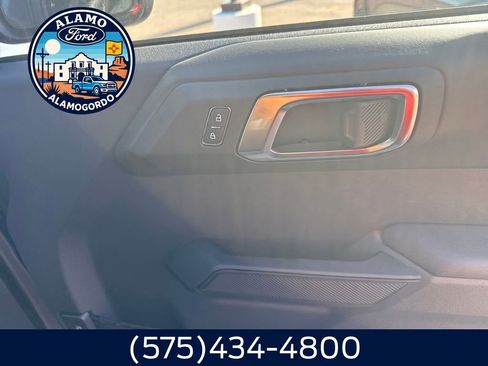 New 2025 Ford Bronco Badlands image 17