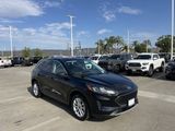 Used 2022 Ford Escape SE image 2