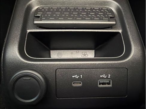 Used 2023 Nissan Ariya FWD image 29