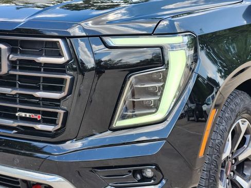 Used 2026 GMC Yukon XL AT4 Ultimate AWD/4WD image 9
