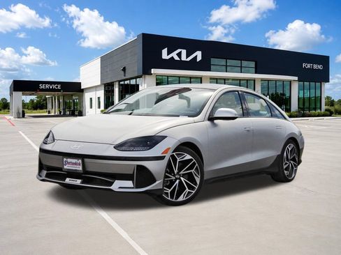Used 2023 Hyundai Ioniq 6 Limited RWD image 1
