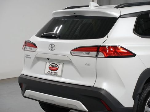 Certified 2024 Toyota Corolla Cross LE FWD image 9