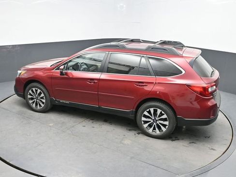 Used 2017 Subaru Outback 2.5i Limited AWD/4WD image 21