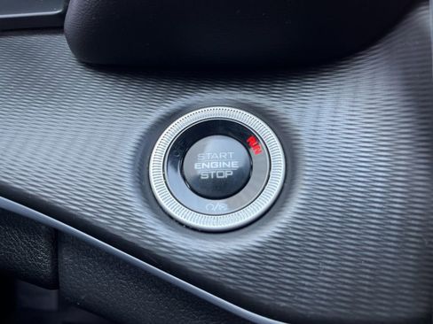 Used 2024 Jeep Grand Cherokee L Laredo image 28