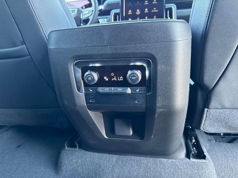 Used 2026 GMC Yukon Elevation image 21