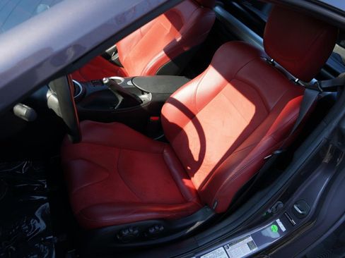 Used 2010 Nissan 370Z Touring w/ Sport Pkg image 18