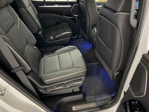 Certified 2025 Cadillac Escalade Sport w/ Touring Package AWD/4WD image 57