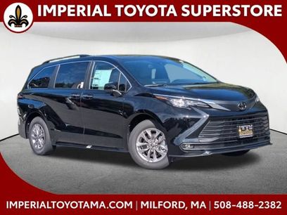 New 2026 Toyota Sienna XLE