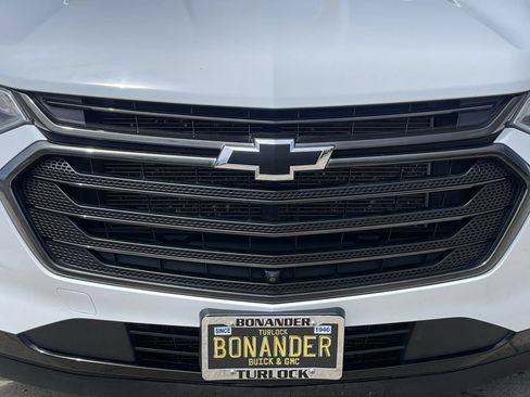 Used 2021 Chevrolet Traverse Premier w/ Redline Edition AWD/4WD image 32