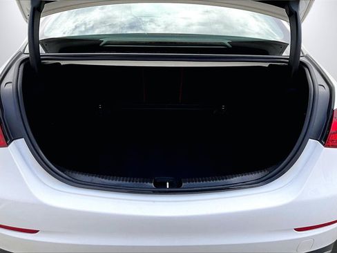 Used 2022 Mercedes-Benz C 300 Sedan image 25