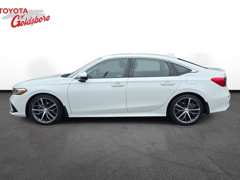 Used 2024 Honda Civic Touring image 8