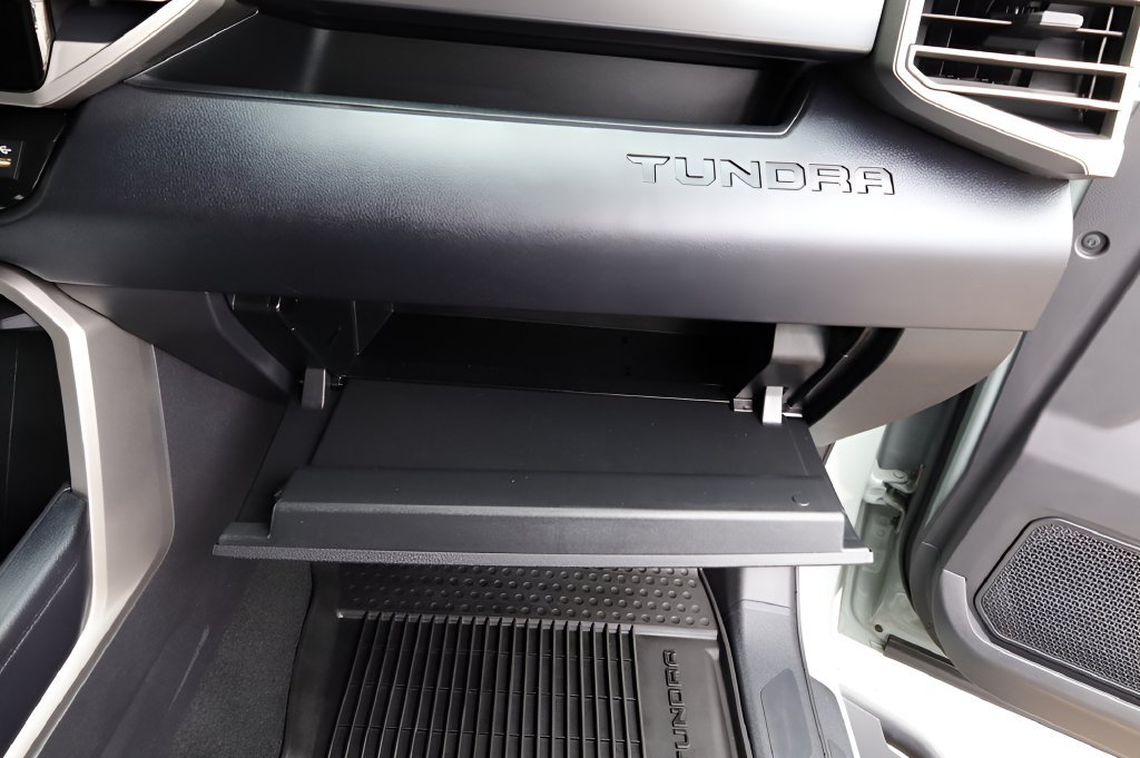 Used 2024 Toyota Tundra SR5 w/ TRD Off-Road Package AWD/4WD image 40